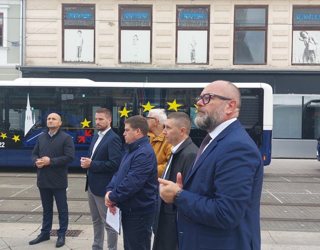 Predstavljeno 7 autobusa za gradski prijevoz putnika u Osijeku