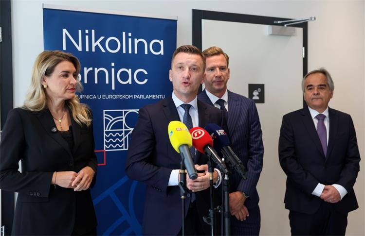 Državni tajnik Tušek potpisao inicijativu „Jadransko-jonski željeznički koridor“